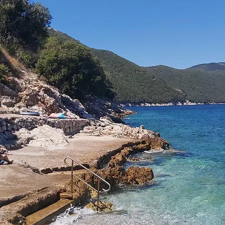 Merag 7877a Appartement Cres